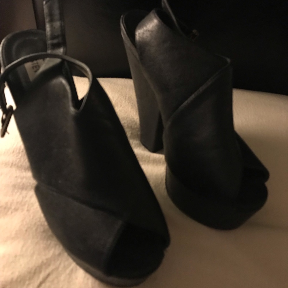 Steve Madden Black Platform Wedge Sandals Heels